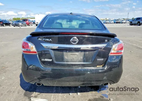 2015 Nissan Altima 2.5 S z USA, uszkodzony, nr VIN 1N4AL3AP2FC498708